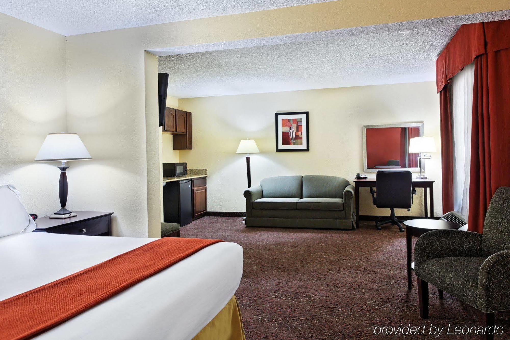 Holiday Inn Express Hotel & Suites Manchester Conference Center By Ihg Exteriör bild
